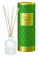 Load image into Gallery viewer, Aqa De Soi LE Mistletoe & Holly 7oz Holiday Reed Diffuser