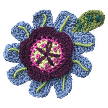 Load image into Gallery viewer, Floral Crocheted Pins