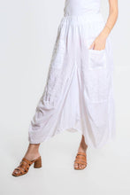 Load image into Gallery viewer, Brenna Cotton/Linen Bunched Pocket Skirt