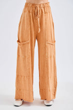 Load image into Gallery viewer, Dunes Mineral Wash Wide leg Cropped pants