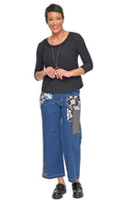 Load image into Gallery viewer, Tulip Bowen Top in Black- New!