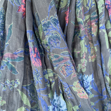 Load image into Gallery viewer, Little Journeys Chicago Little Crinkled Cotton Scarves