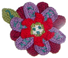 Load image into Gallery viewer, Floral Crocheted Pins