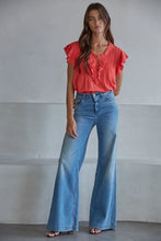 Load image into Gallery viewer, Logan Woven Cotton Linen Flutter Top~ in several colors