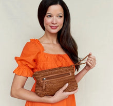 Load image into Gallery viewer, Hale Crossbody/Wristlet