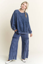 Load image into Gallery viewer, Dunes Mineral Wash Wide leg Cropped pants