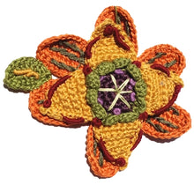 Load image into Gallery viewer, Floral Crocheted Pins