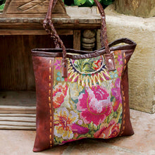 Load image into Gallery viewer, San Miguel Leather Tote~also in tan leather