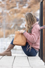 Load image into Gallery viewer, Keaan Bella Minimalist Crossbody
