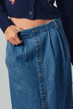 Load image into Gallery viewer, Newport Button-Front Denim Skirt
