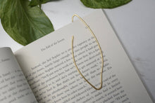 Load image into Gallery viewer, Verdant Botanical Brass Bookmark
