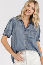 Load image into Gallery viewer, Washed Chambray Shirt
