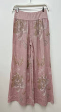 Load image into Gallery viewer, Pansy Floral Print Wide leg Linen Pants
