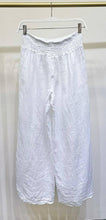 Load image into Gallery viewer, Milio Milano Linen Smocked Waist Pants
