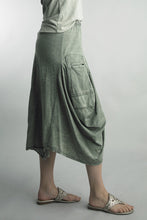 Load image into Gallery viewer, Tempo Paris Two Pocket Skirt~ in several colors
