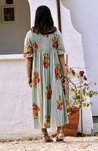 Load image into Gallery viewer, Skye Dress Olive
