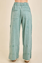 Load image into Gallery viewer, Dunes Mineral Wash Wide leg Cropped pants
