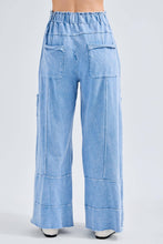 Load image into Gallery viewer, Dunes Mineral Wash Wide leg Cropped pants
