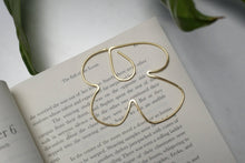 Load image into Gallery viewer, Nelja Modern Floral Brass Bookmark
