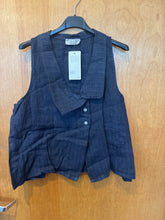 Load image into Gallery viewer, Saga Linen Dune stripe Vest Top~ Navy
