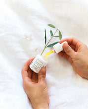 Load image into Gallery viewer, Vertly Glowing Skin Face Serum ~ arriving 9/16
