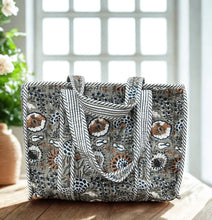 Load image into Gallery viewer, Block Print Quilted Bag/ Reversible ~ Earth
