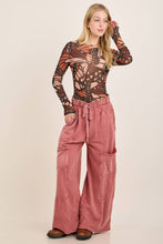 Load image into Gallery viewer, Dunes Mineral Wash Wide leg Cropped pants
