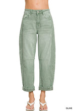 Load image into Gallery viewer, Vanilla Monkey High rise barrel leg cropped color denim pants
