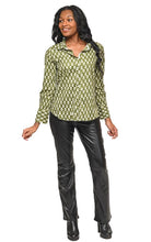 Load image into Gallery viewer, Tulip Acorn Button Down in Green Block Print
