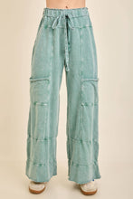 Load image into Gallery viewer, Dunes Mineral Wash Wide leg Cropped pants
