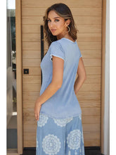 Load image into Gallery viewer, Thin Rib Raw Edge Trim Fitted V-Neck~ also in sky blue
