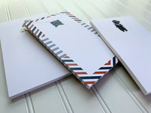 Load image into Gallery viewer, Preppy Retriever Notepad
