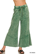 Load image into Gallery viewer, Exposed-seam Flare Hem Pants With Pockets~ coming 2/4
