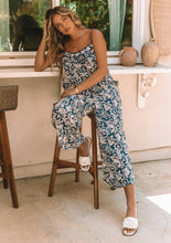 Load image into Gallery viewer, Floral Printed Sleeveless Scoop Neck Jumpsuit
