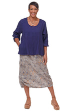 Load image into Gallery viewer, Tulip Dove blouse in Navy

