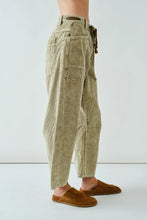 Load image into Gallery viewer, Aaron &amp; Amber Barrel Corduroy Pants~ arriving 10/2
